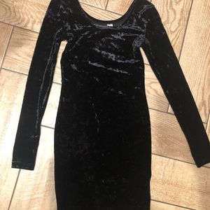 Long sleeve velvet dress